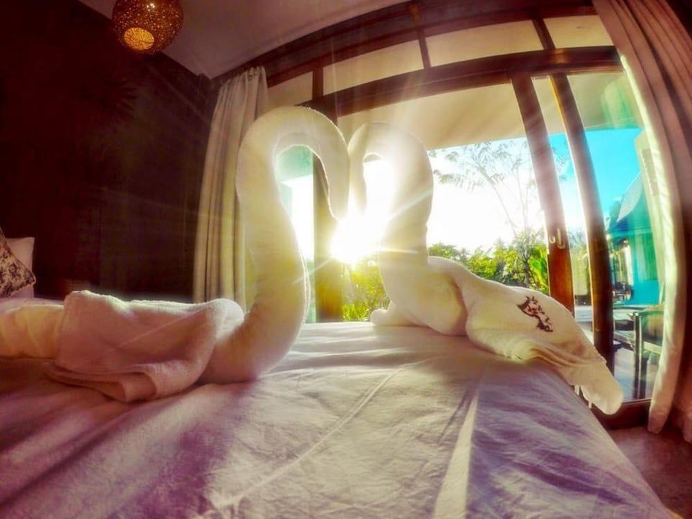 Ruean Thai Nai Bang By Pansak Resort Surat Thani Exterior photo