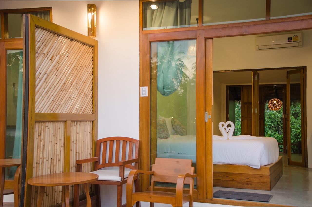 Ruean Thai Nai Bang By Pansak Resort Surat Thani Exterior photo